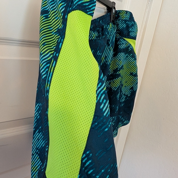 COPY - OLD NAVY Bundle of 3 Multicolor Shorts Plus Size XXL - Picture 11 of 16